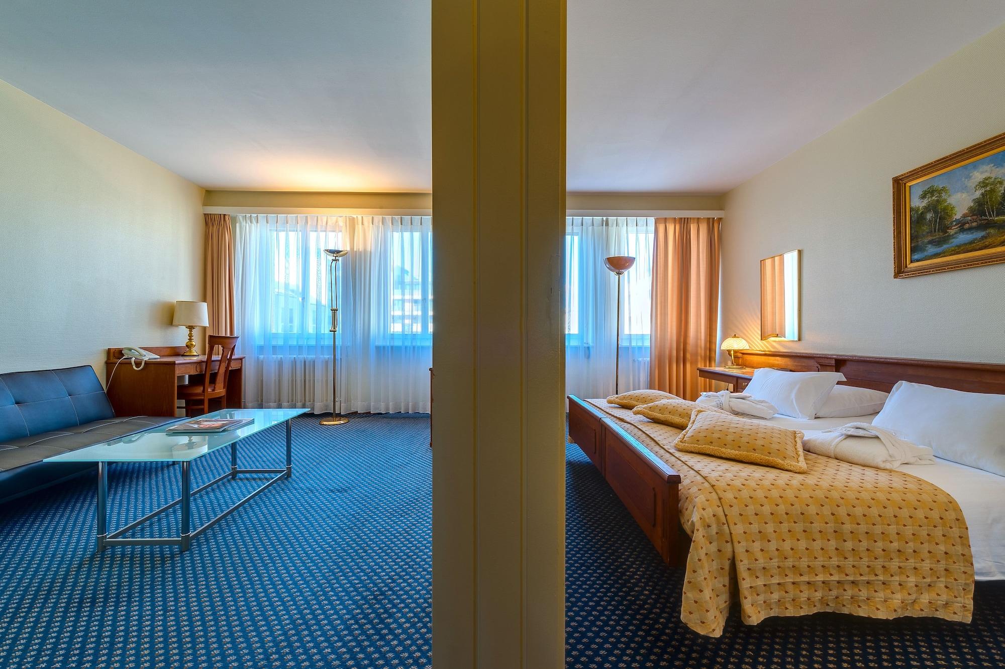 century hotel antwerpen contact number